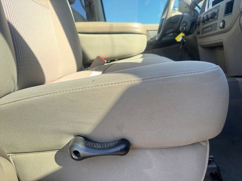 Used 2008 Dodge Ram 2500 Truck SXT image 28