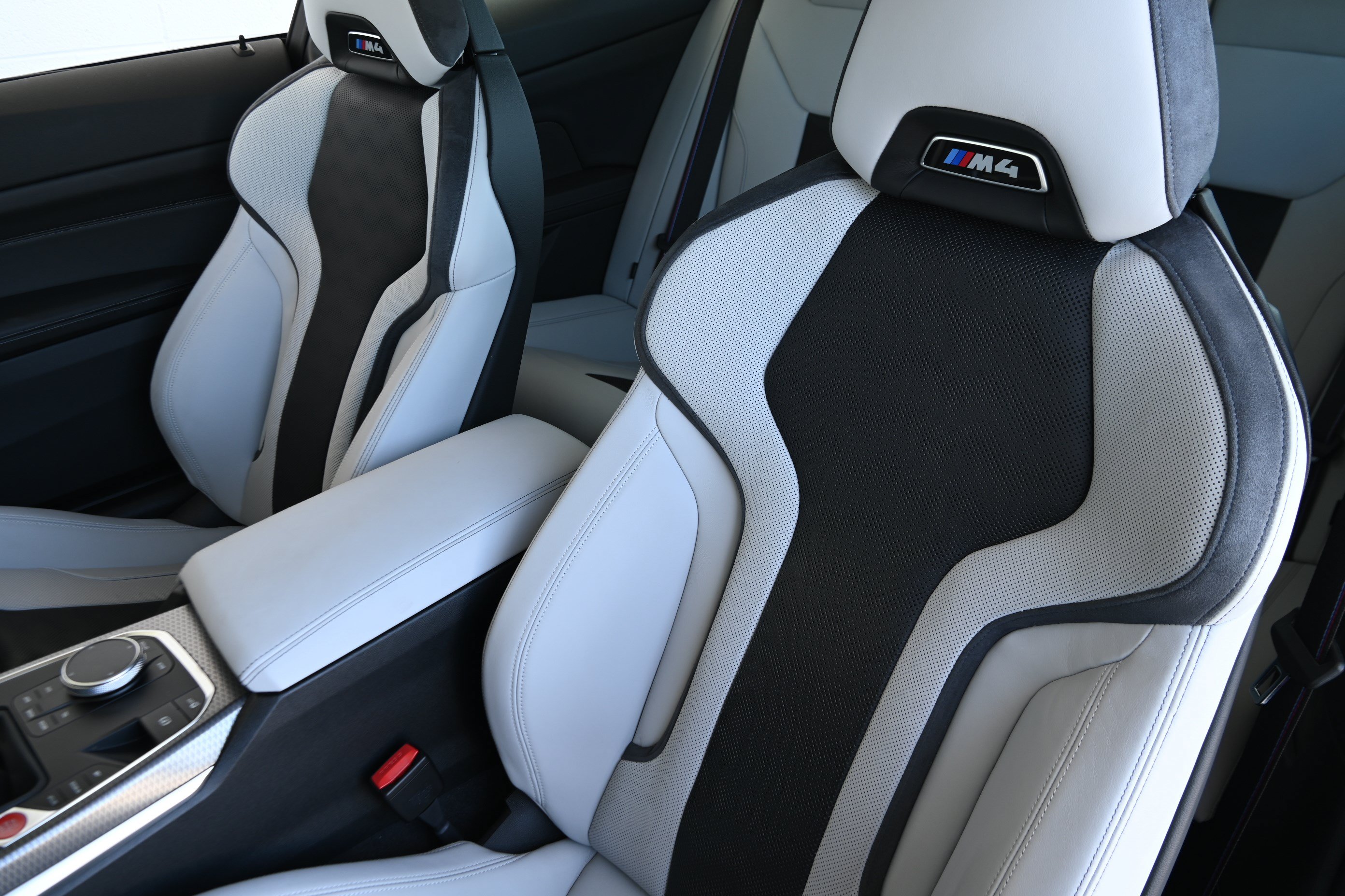 Used 2026 BMW M4 Coupe w/ Executive Package RWD image 12
