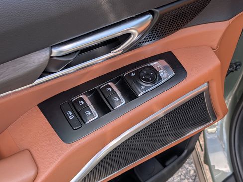 Certified 2025 Kia Telluride AWD image 19