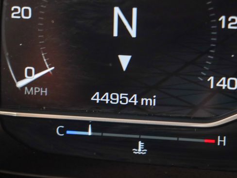 Used 2023 GMC Yukon Denali AWD/4WD image 17