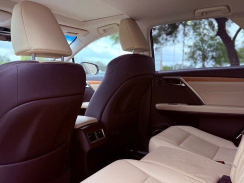 Used 2018 Lexus RX 350L FWD image 29