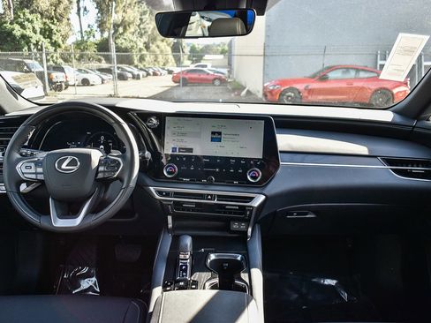 Used 2025 Lexus RX 350h w/ Convenience Package image 12