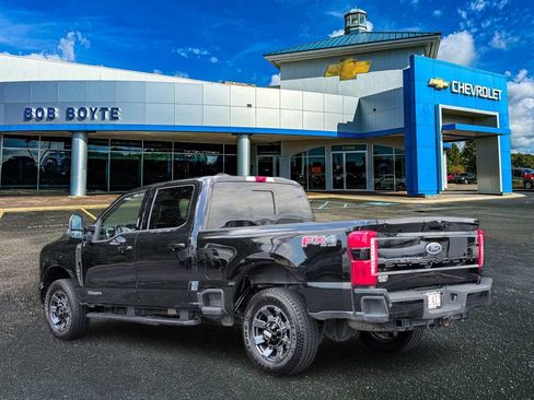 Used 2023 Ford F350 Lariat w/ Lariat Ultimate Package AWD/4WD image 7