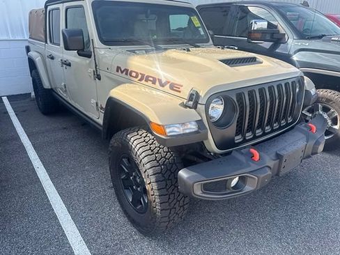 Used 2022 Jeep Gladiator Mojave w/ Trailer Tow Package AWD/4WD image 5