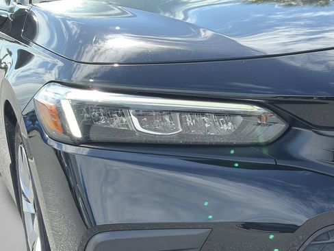 Used 2023 Honda Civic LX image 10