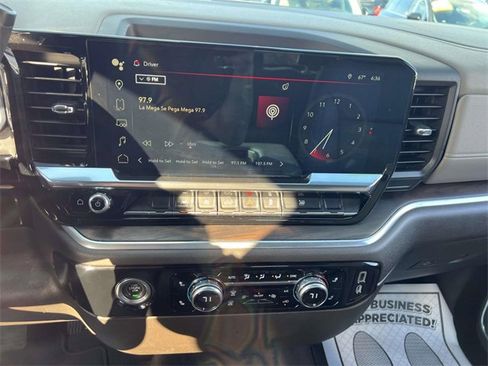 Used 2022 GMC Sierra 1500 SLT image 25