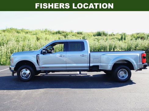 Used 2023 Ford F350 Lariat w/ Lariat Ultimate Package AWD/4WD image 1