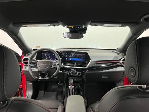 Used 2026 Chevrolet Trax RS w/ Driver Confidence Package FWD image 19
