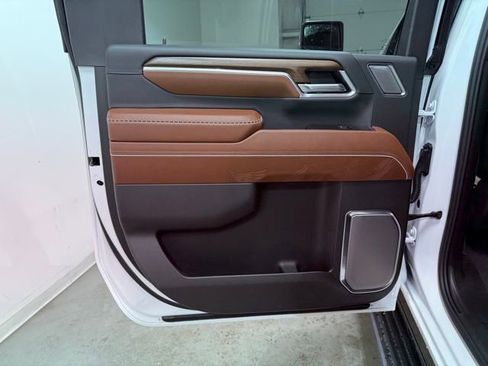 New 2026 GMC Sierra 2500 Denali Ultimate image 21