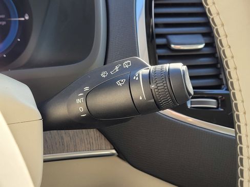 Certified 2023 Volvo XC90 T8 Plus w/ Protection Package Premier image 21