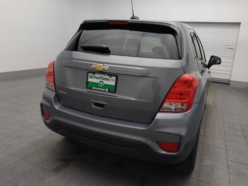 Used 2020 Chevrolet Trax LS w/ Tint and Cruise Package FWD image 7