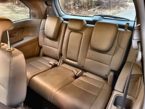 Used 2014 Honda Odyssey Touring Elite image 20