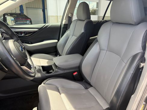 Used 2024 Subaru Outback Limited AWD/4WD image 14
