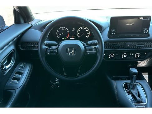 Used 2025 Honda HR-V Sport image 16
