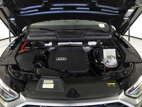 Used 2023 Audi Q5 2.0T Premium w/ Convenience Package AWD/4WD image 6