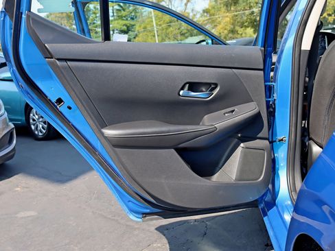 Used 2020 Nissan Sentra SV image 30