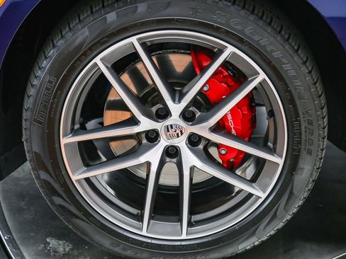 Certified 2023 Porsche Macan S AWD/4WD image 13