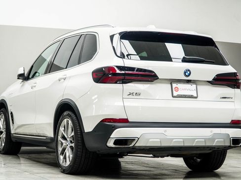 Used 2025 BMW X5 xDrive50e image 10
