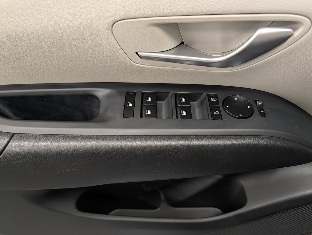 Certified 2025 Hyundai Tucson SEL AWD/4WD image 9