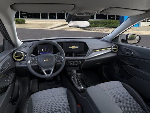 New 2026 Chevrolet Trax LT w/ Driver Confidence Package image 15
