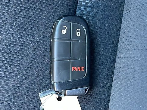 Used 2023 Jeep Compass Trailhawk image 29