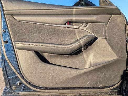 Certified 2025 MAZDA MAZDA3 s image 10