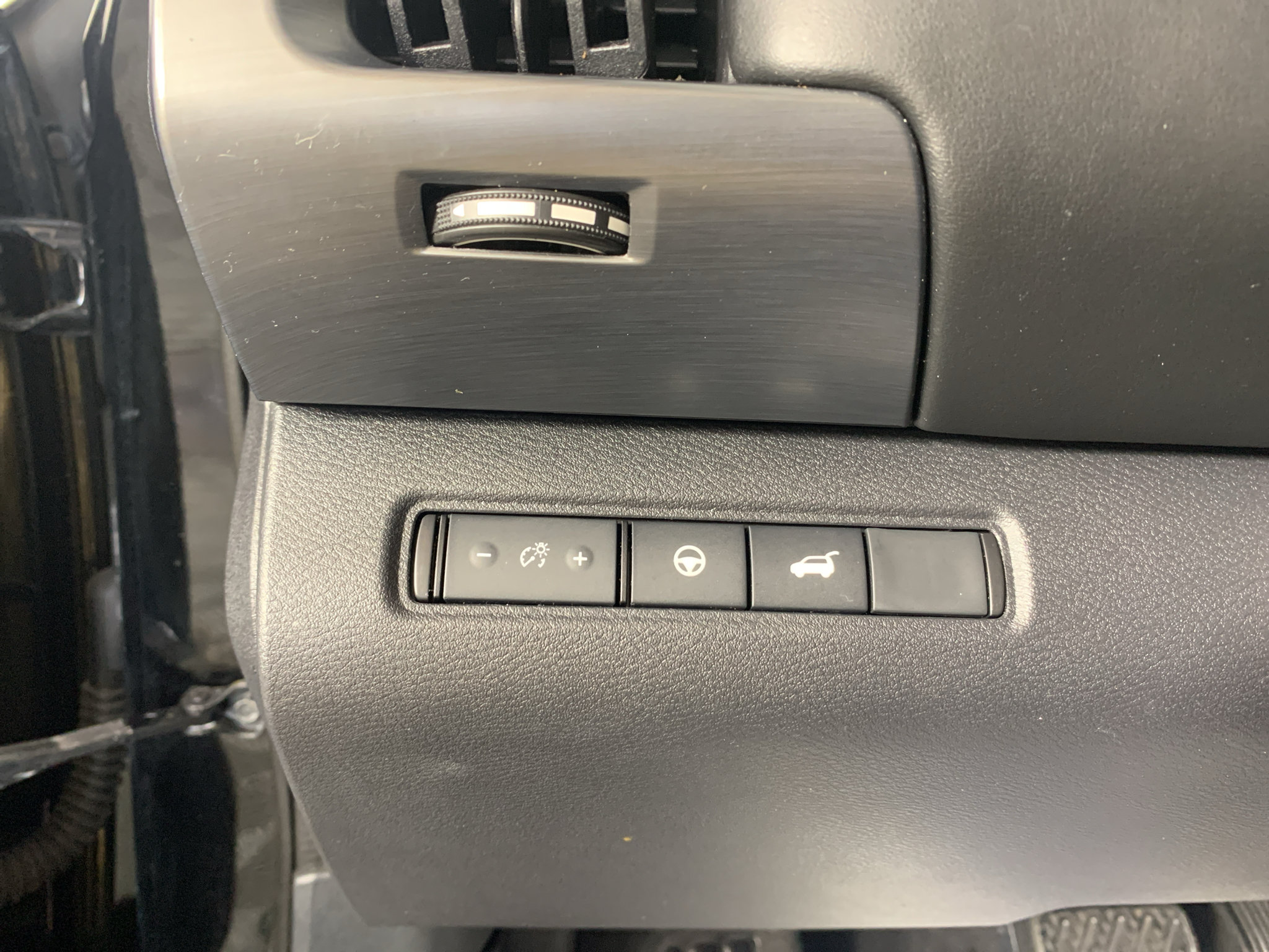 Used 2022 Nissan Pathfinder SL w/ SL Premium Package FWD image 16