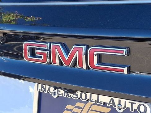 Used 2025 GMC Acadia Elevation image 33