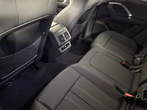 New 2025 Audi Q5 Prestige image 11