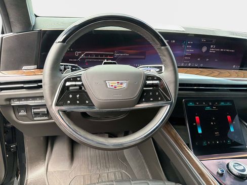 Used 2025 Cadillac Escalade Sport Platinum image 43