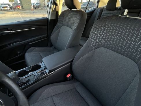 Used 2025 Toyota Camry LE image 21