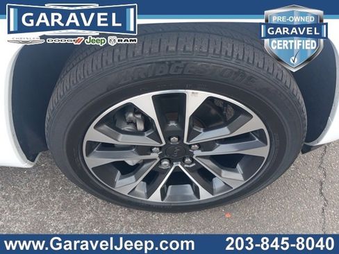 Used 2023 Jeep Grand Cherokee Overland w/ Luxury Tech Group IV image 28