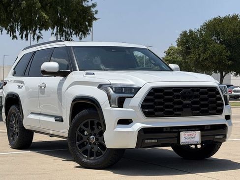 Used 2024 Toyota Sequoia Platinum AWD/4WD image 3
