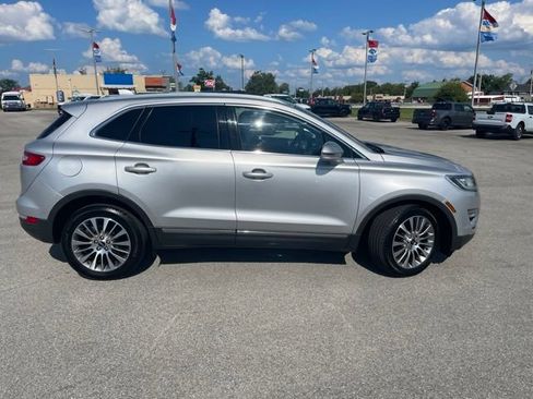 Used 2018 Lincoln MKC Reserve w/ Lincoln MKC Climate Package FWD image 12