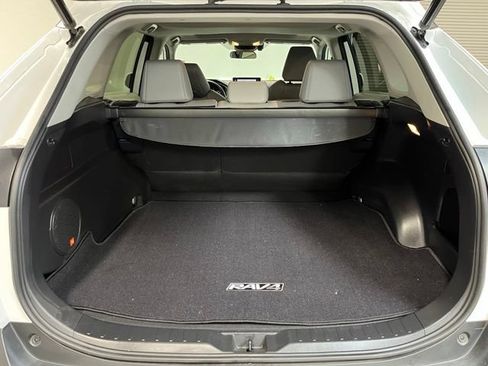 Used 2019 Toyota RAV4 XLE Premium w/ Cold Weather Package FWD image 14
