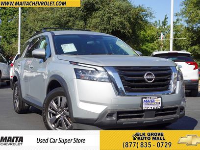 Used 2022 Nissan Pathfinder SV