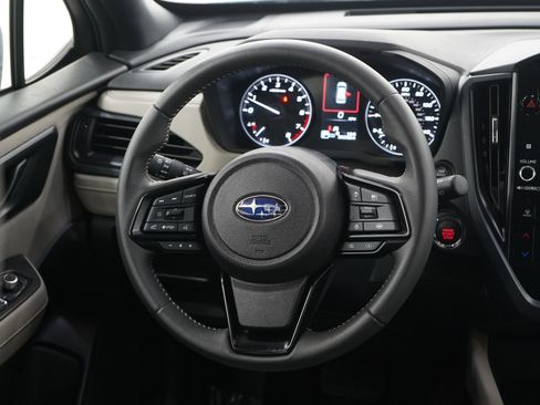 Used 2025 Subaru Forester Premium AWD/4WD image 17