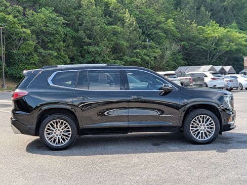 Used 2024 GMC Acadia Denali FWD image 10