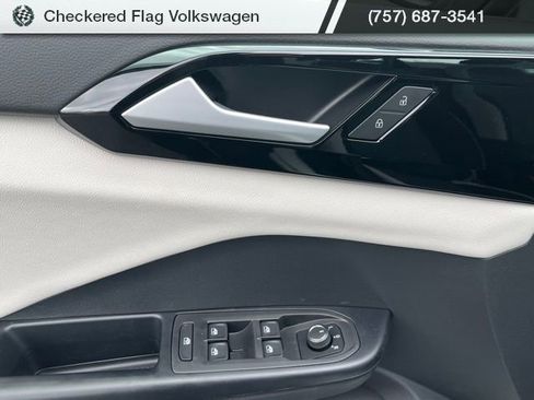 New 2026 Volkswagen Taos S image 13