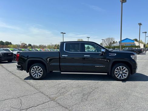 Used 2025 GMC Sierra 1500 Denali w/ Denali Reserve Package AWD/4WD image 3
