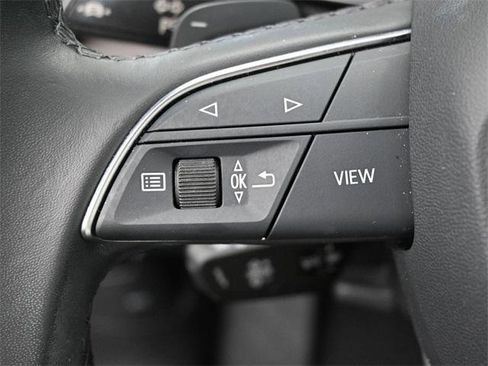 Used 2023 Audi Q5 2.0T Premium w/ Convenience Package image 18