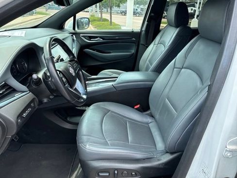 Used 2024 Buick Enclave Premium AWD/4WD image 10