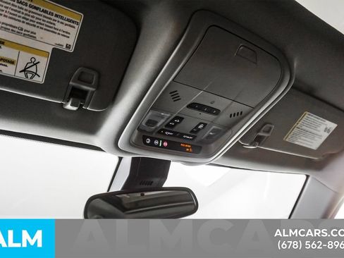 Used 2023 Chevrolet Equinox Premier FWD image 56