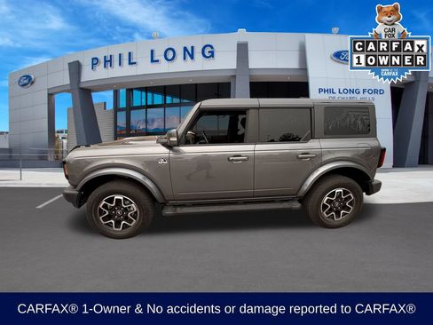 Used 2024 Ford Bronco Outer Banks AWD/4WD image 2