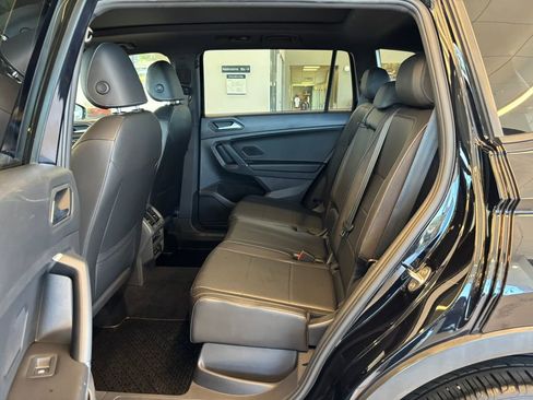 Used 2020 Volkswagen Tiguan SE R-Line AWD/4WD image 26