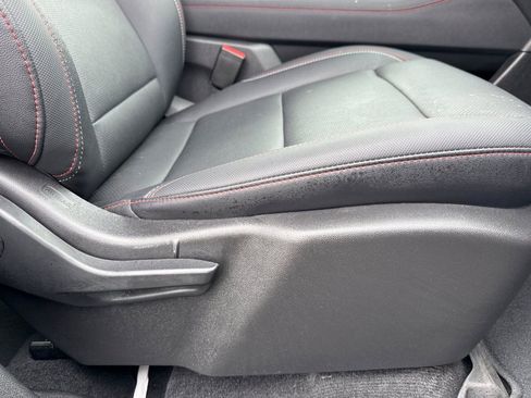 Used 2025 Chevrolet Traverse Z71 image 23