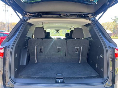 Used 2020 Chevrolet Traverse LT w/ LPO, Cargo Package image 37