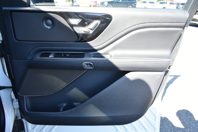 Used 2025 Lincoln Aviator Reserve w/ Illumination Package AWD/4WD image 58