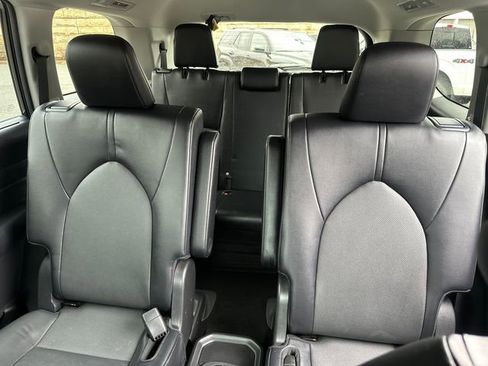 Used 2024 Toyota Grand Highlander XLE image 32