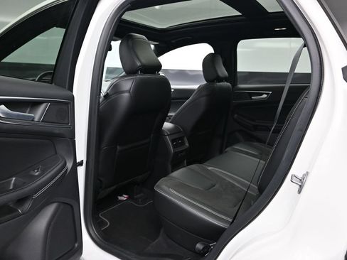 Certified 2022 Ford Edge ST w/ Equipment Group 401A AWD/4WD image 20